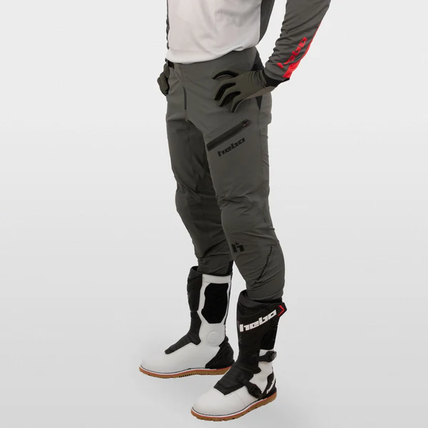 PANTALON HEBO TECH GRIS - Imagen 3